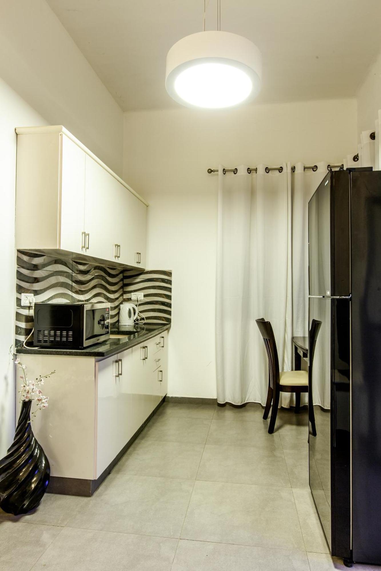 Sunset Beach Apartments 텔아비브 외부 사진