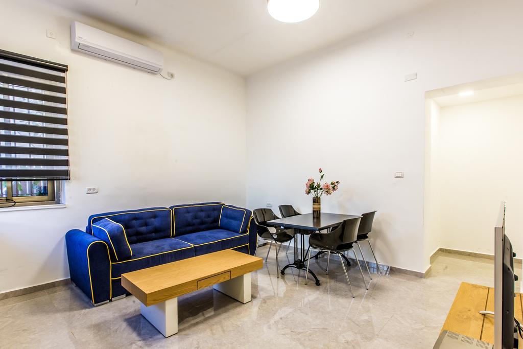 Sunset Beach Apartments 텔아비브 외부 사진