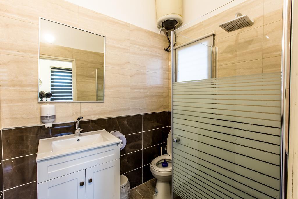 Sunset Beach Apartments 텔아비브 외부 사진