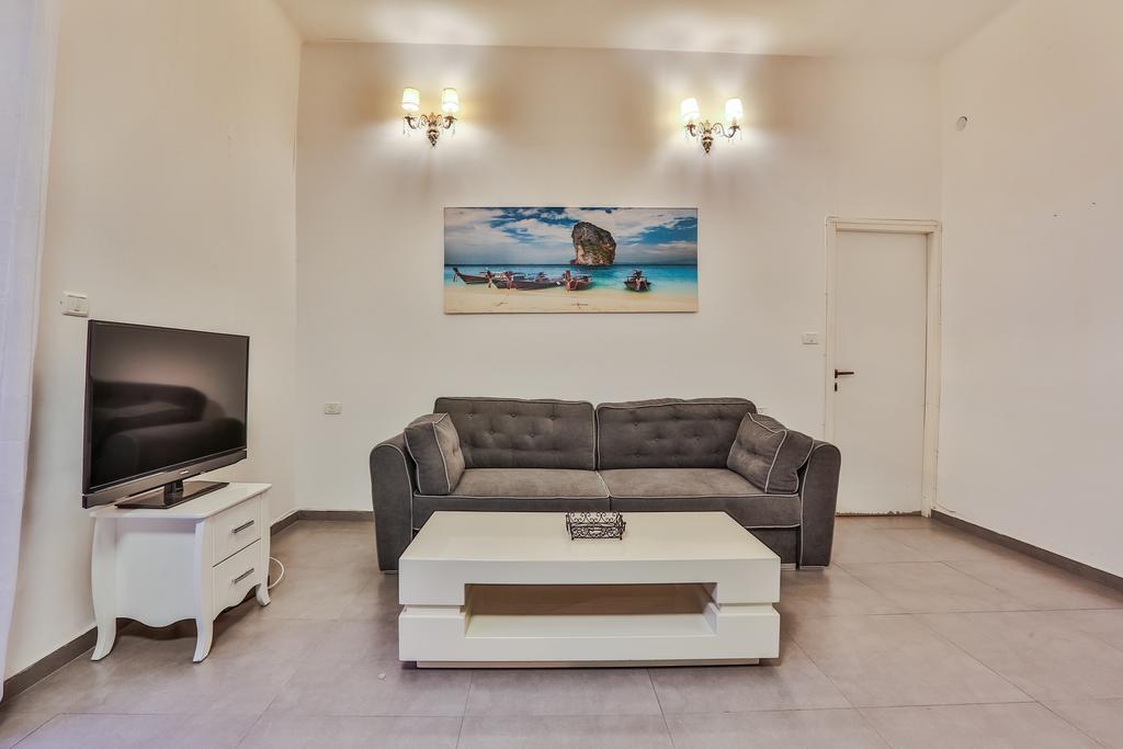 Sunset Beach Apartments 텔아비브 외부 사진